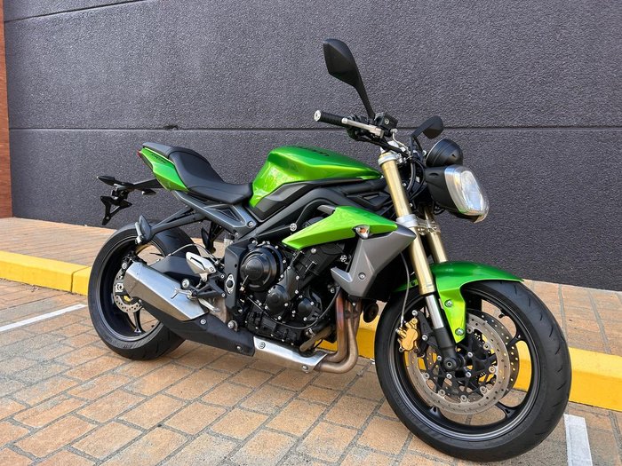2014 Triumph Street Triple 675 Street Triple Green