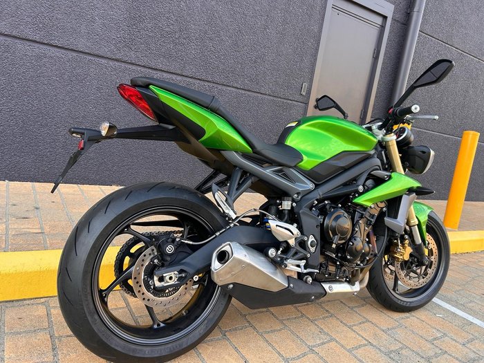 2014 Triumph Street Triple 675 Street Triple Green