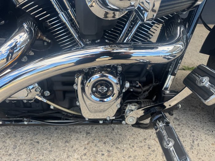 2021 HARLEY-DAVIDSON FLFBS FAT BOY (114) BLACK