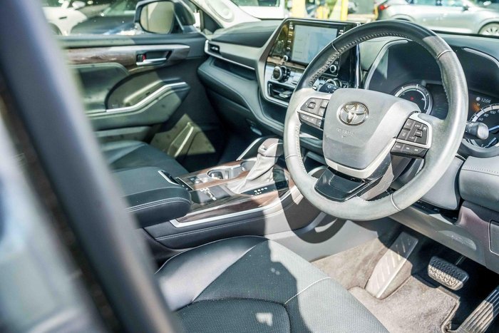 2022 Toyota Kluger Grande