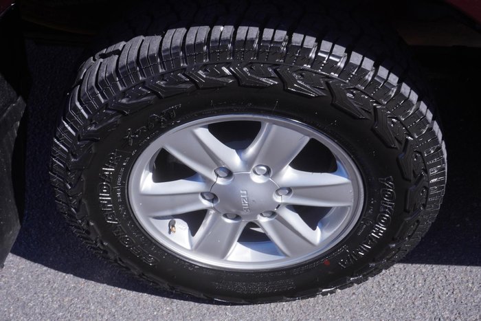 2013 Isuzu D-MAX LS-M