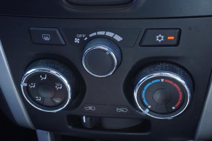 2013 Isuzu D-MAX LS-M