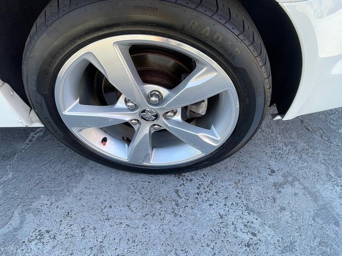 2016 Holden Commodore SV6 VF Series II MY16 Heron White