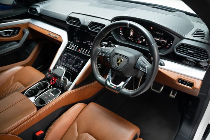 2023 Lamborghini Urus S