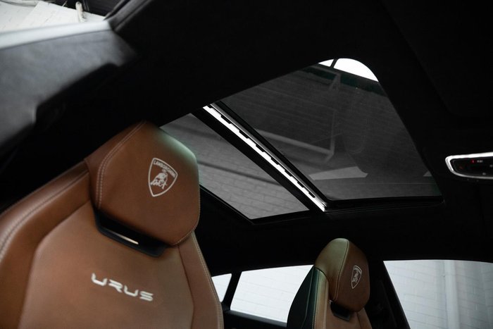 2023 Lamborghini Urus S