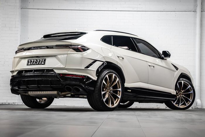 2023 Lamborghini Urus S