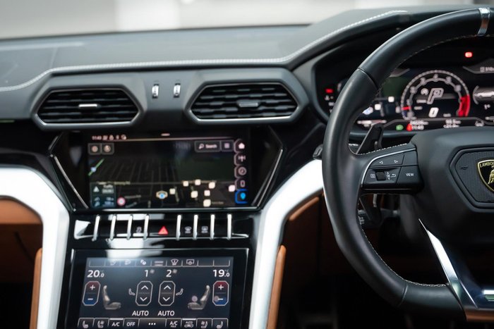 2023 Lamborghini Urus S