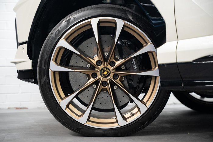 2023 Lamborghini Urus S