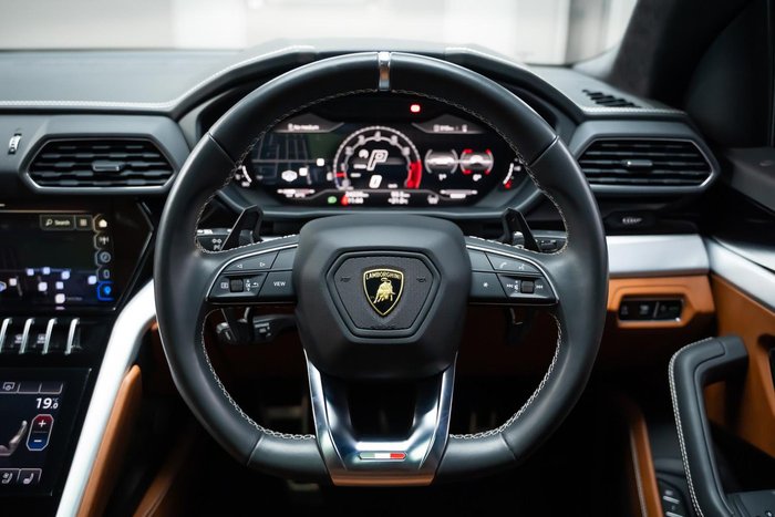 2023 Lamborghini Urus S