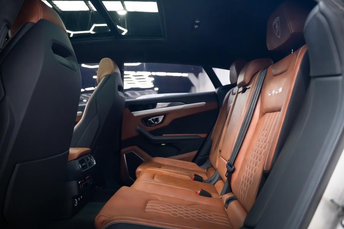 2023 Lamborghini Urus S