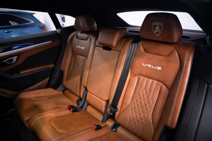 2023 Lamborghini Urus S