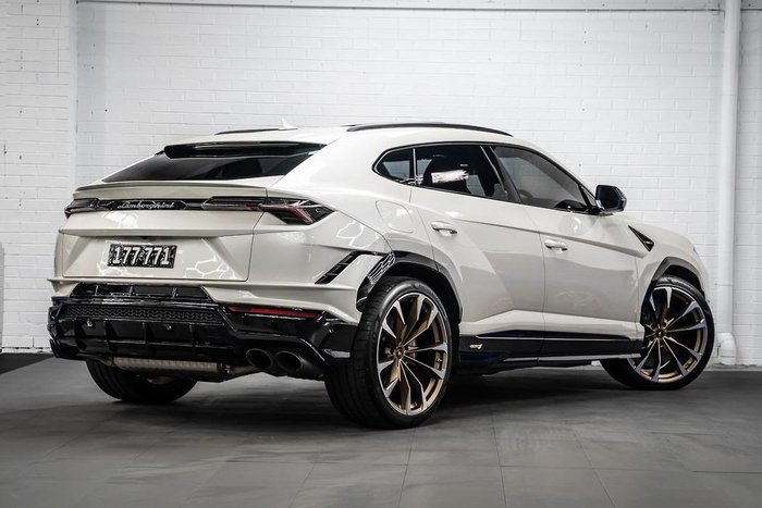 2023 Lamborghini Urus S