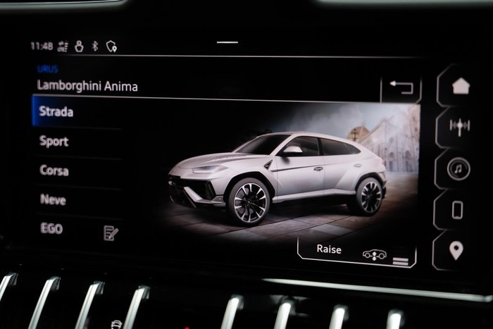 2023 Lamborghini Urus S