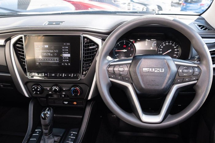 2021 Isuzu MU-X LS-M