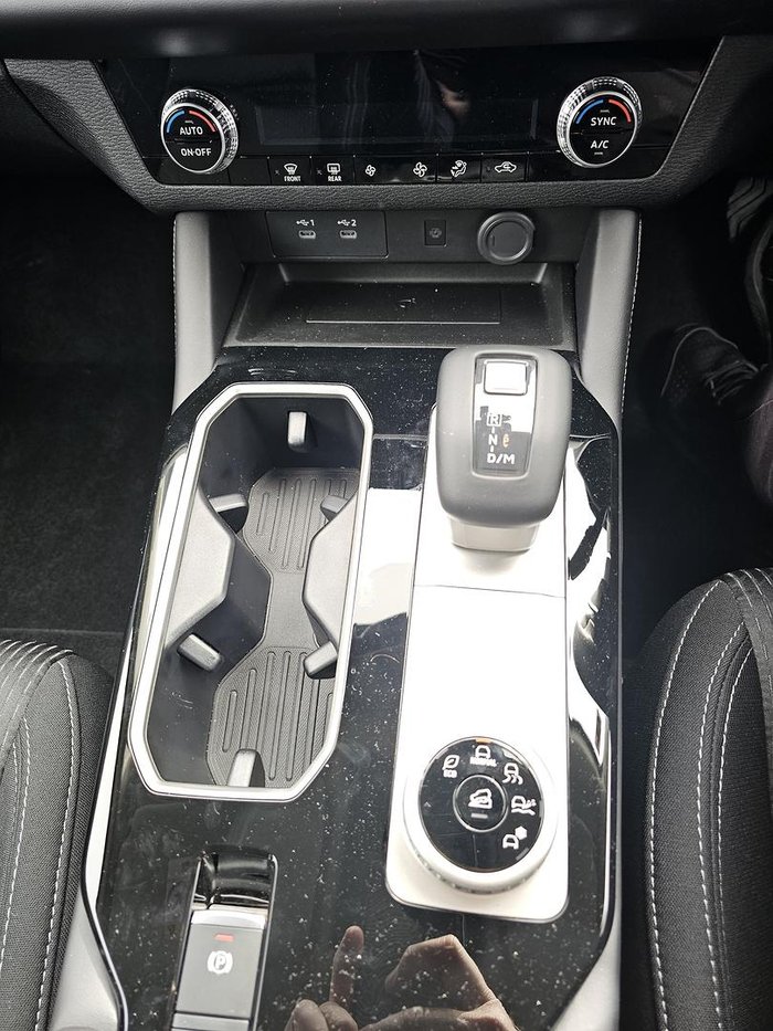 2025 Mitsubishi Outlander LS
