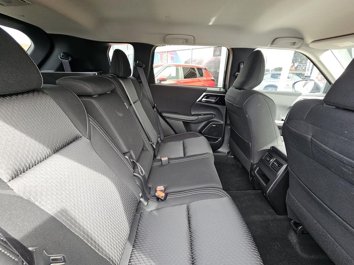 2025 Mitsubishi Outlander LS