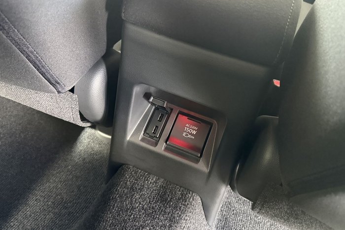 2024 Mitsubishi Pajero Sport GLX