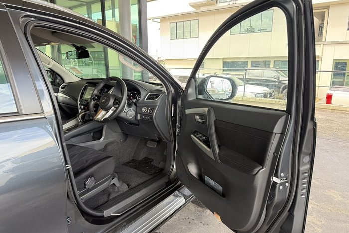 2024 Mitsubishi Pajero Sport GLX