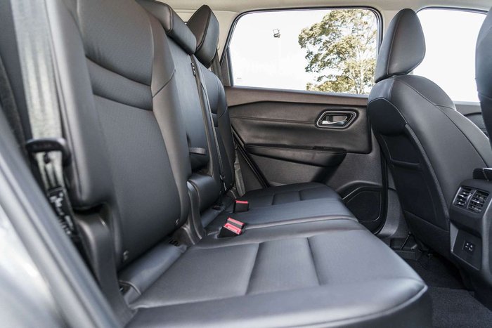 2025 Nissan X-TRAIL ST-L