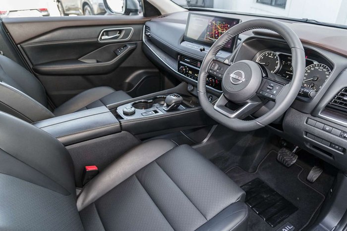 2025 Nissan X-TRAIL ST-L