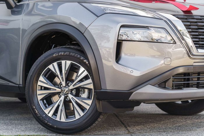 2025 Nissan X-TRAIL ST-L