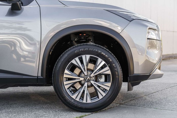 2025 Nissan X-TRAIL ST-L