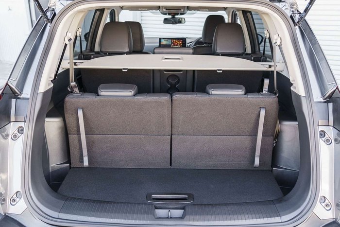 2025 Nissan X-TRAIL ST-L