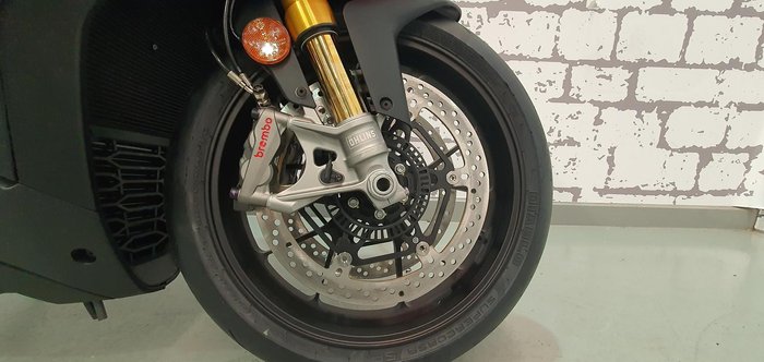 2025 Aprilia RSV4 1100 Factory RSV4 Black