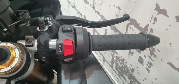 2025 Aprilia RSV4 1100 Factory RSV4 Black