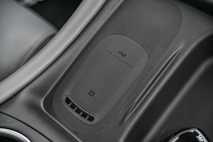 2025 MG IM5 Platinum