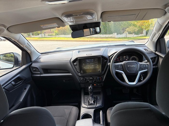 2025 Isuzu D-MAX SX