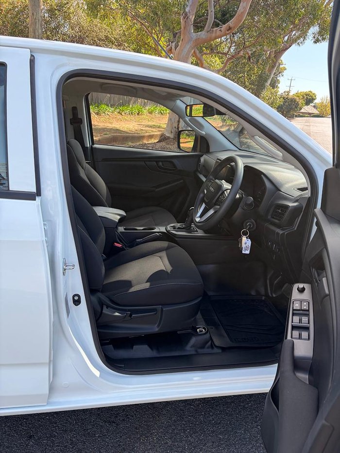 2025 Isuzu D-MAX SX