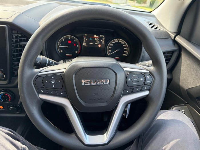 2025 Isuzu D-MAX SX