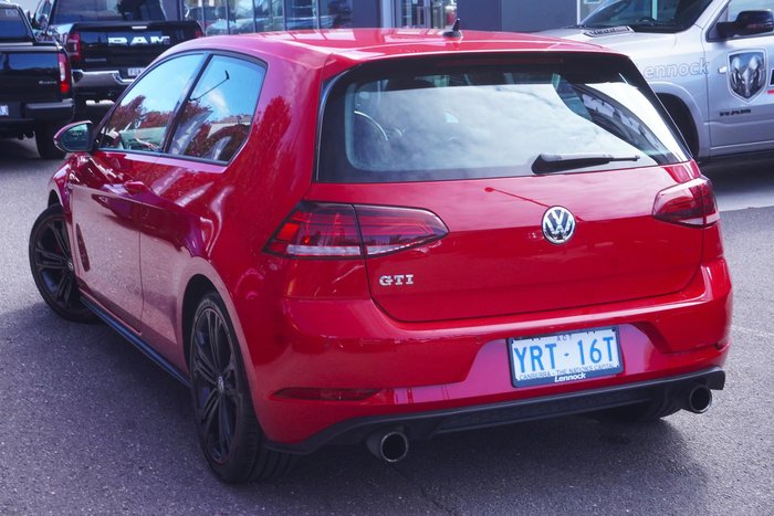 2017 Volkswagen Golf GTI Original