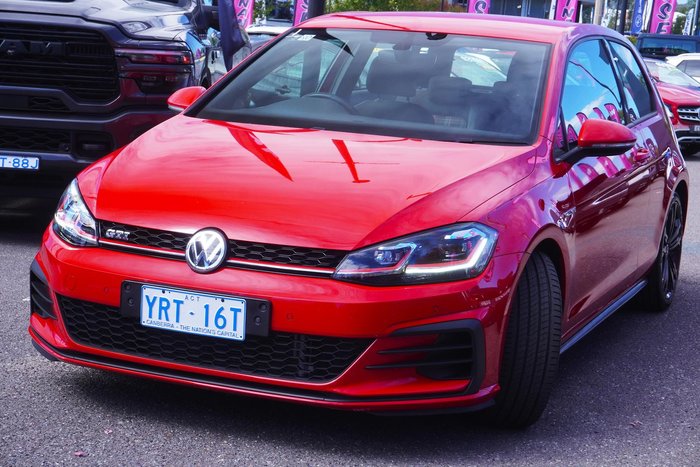 2017 Volkswagen Golf GTI Original