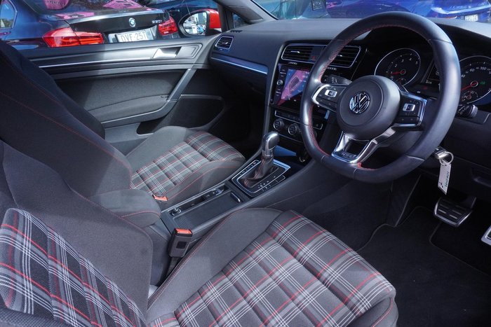 2017 Volkswagen Golf GTI Original