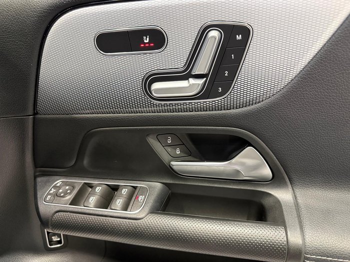 2019 Mercedes-Benz B-Class B180