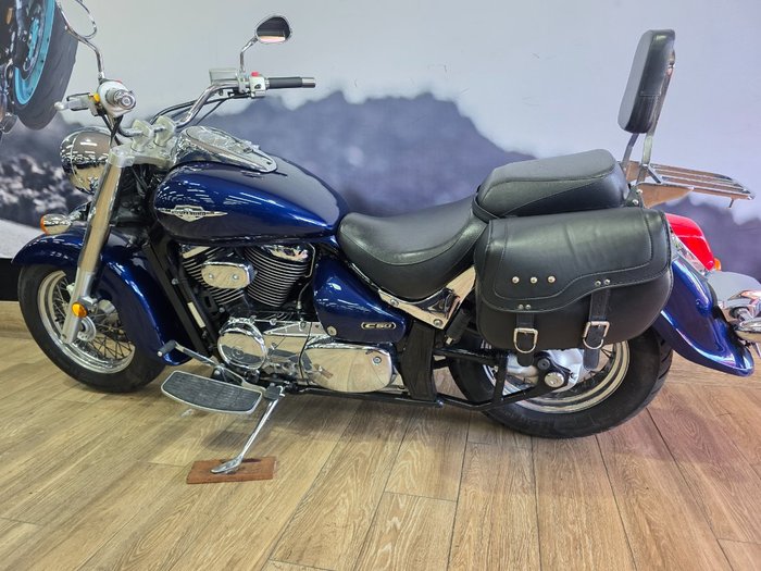 2010 Triumph THUNDERBIRD BLUE