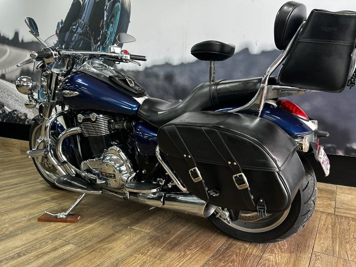 2010 Triumph THUNDERBIRD BLUE