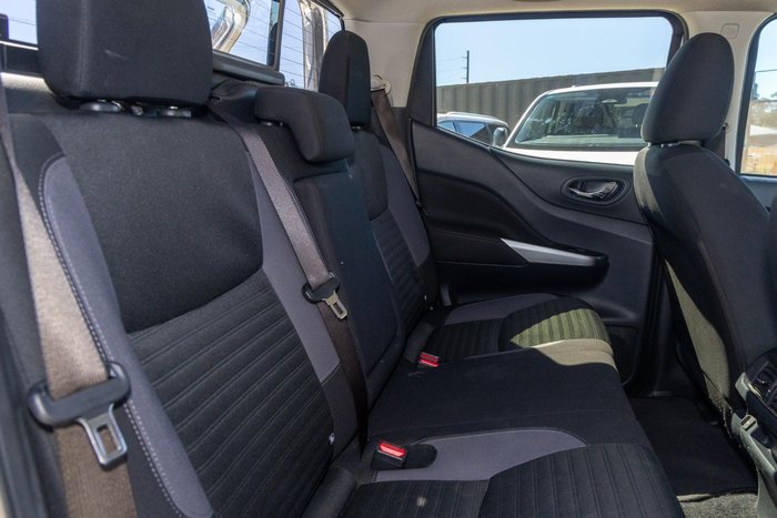 2021 Nissan Navara ST-X