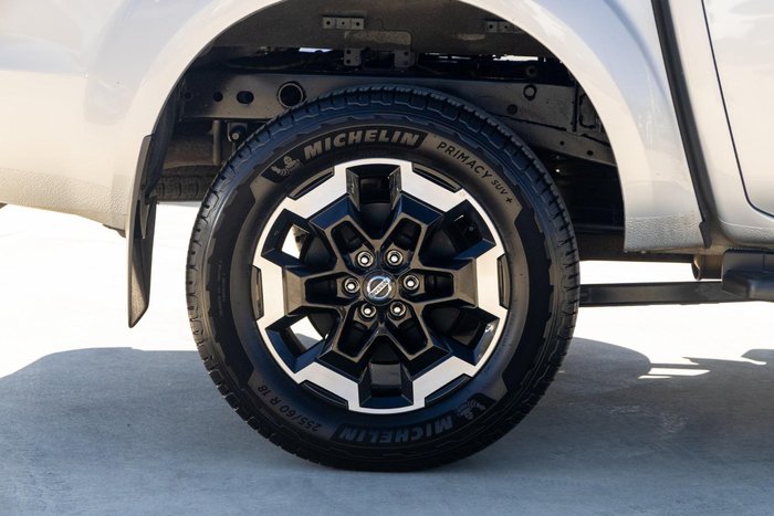 2021 Nissan Navara ST-X