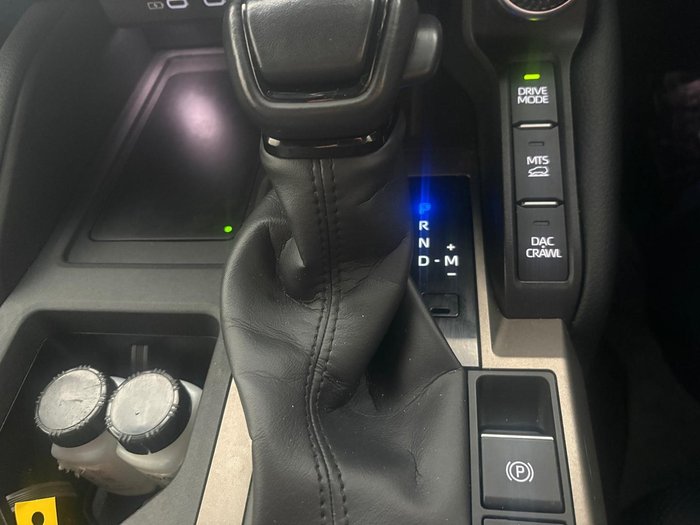 2024 Toyota Landcruiser Prado Altitude