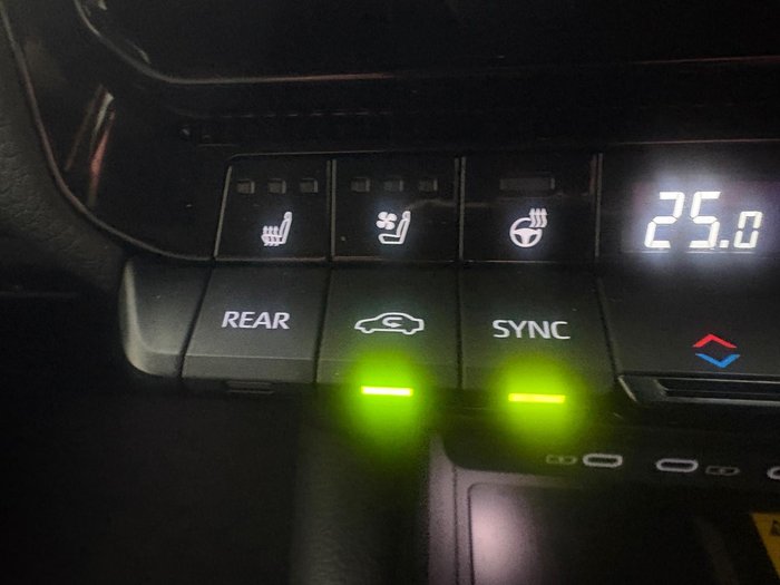 2024 Toyota Landcruiser Prado Altitude
