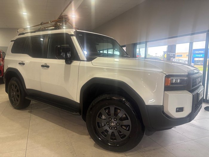 2024 Toyota Landcruiser Prado