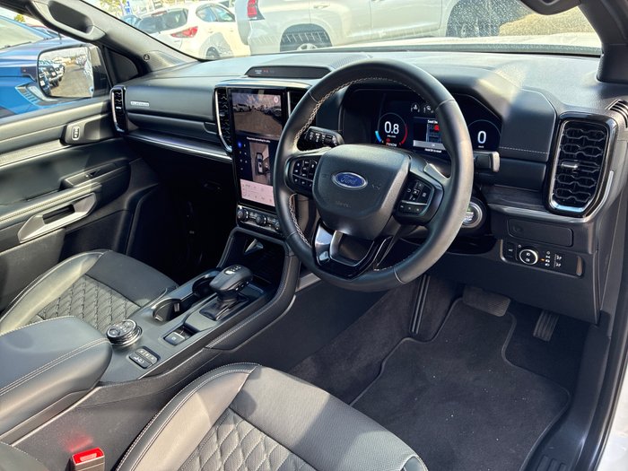 2024 Ford Everest Platinum