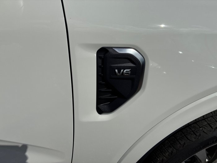 2024 Ford Everest Platinum
