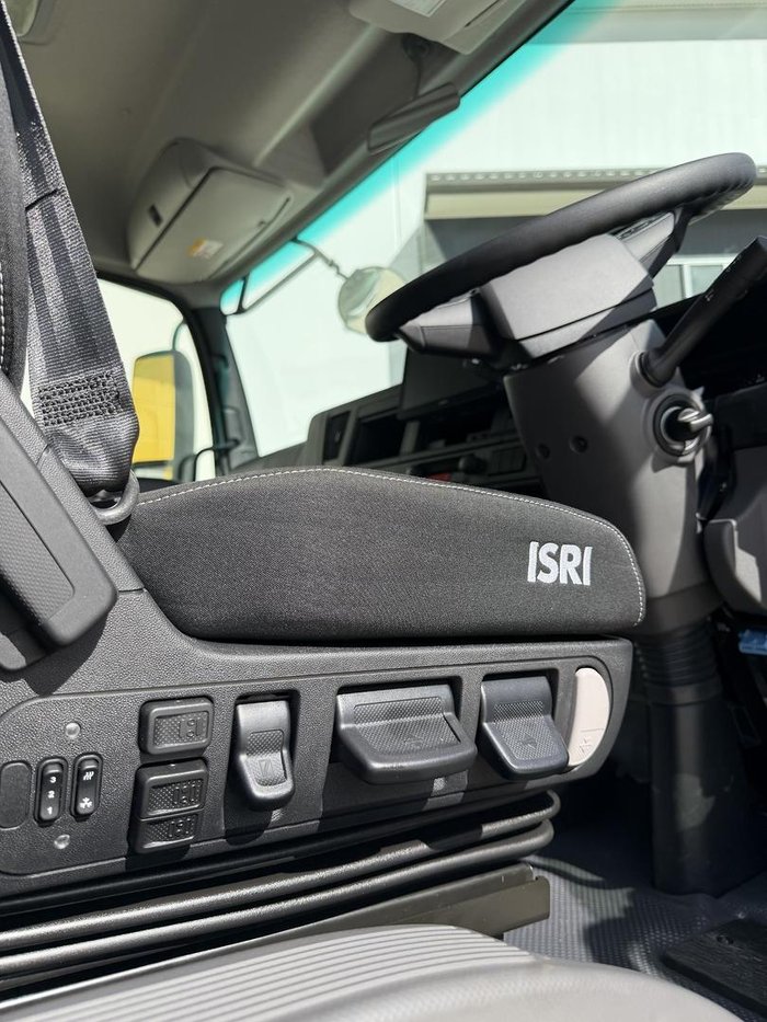 2026 Isuzu F Series FVR 170-260 AT R60