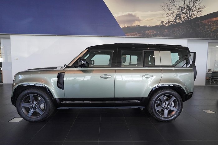 2024 Land Rover Defender 110 D350 X-Dynamic SE