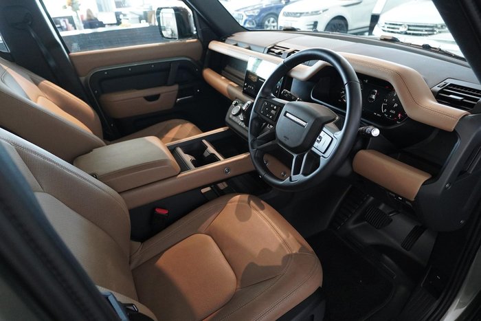 2024 Land Rover Defender 110 D350 X-Dynamic SE