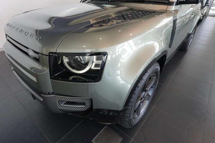 2024 Land Rover Defender 110 D350 X-Dynamic SE